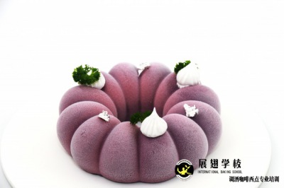 高中毕业之后做什么？出去打工不如学西点技术