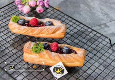 丹麦面包，风靡世界的酥软口味丨面包培训